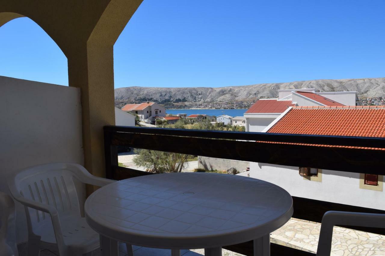 Apartmani Subasic Pag Town Exterior foto